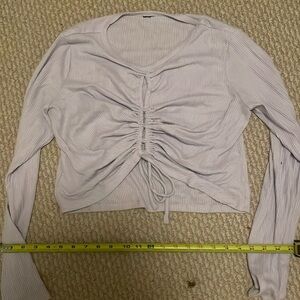 Cute lavender scrunch shirt, size medium